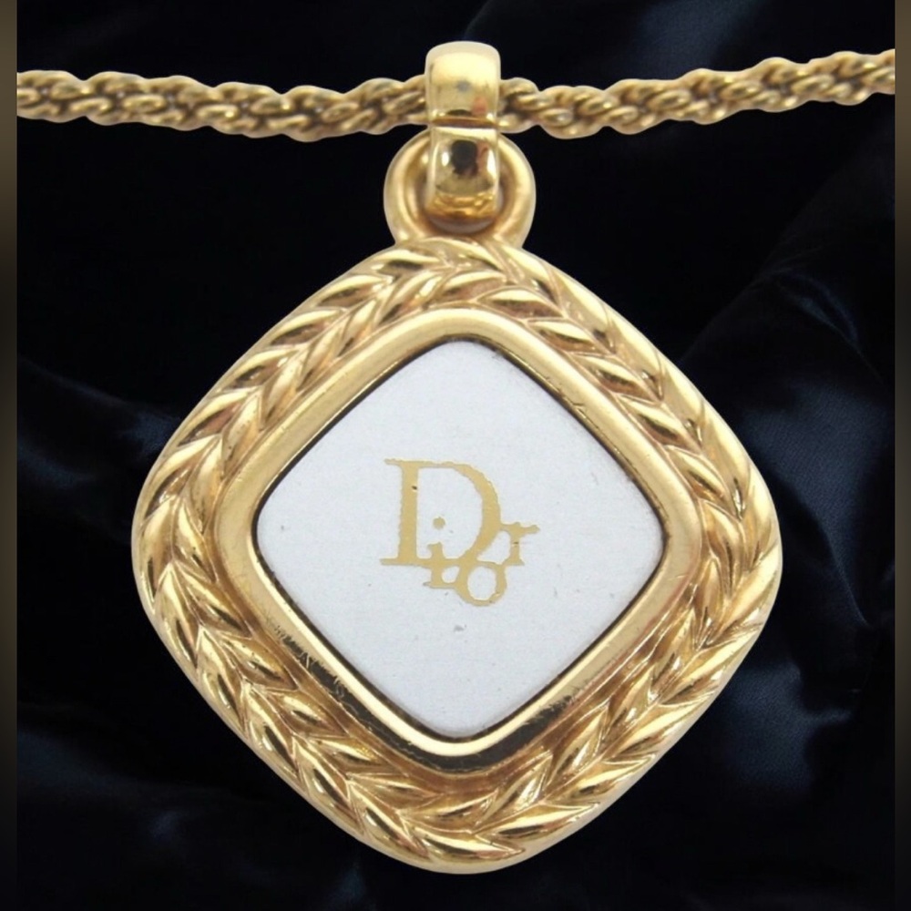 DIOR Signature Logo Necklace- Germany π - Picture 1 of 11